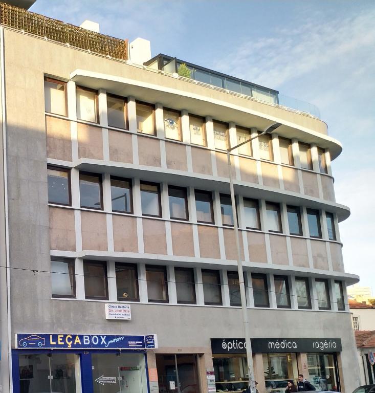 Apartment + Office area PIP for Apartment Area 145m2 with private parking for 2 cars